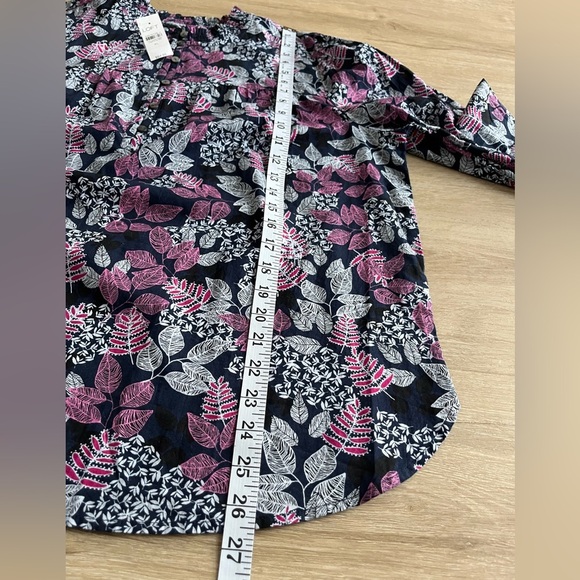 NWT Loft Leafed Smocked Button Blouse Cotton Size XL - Picture 9 of 12